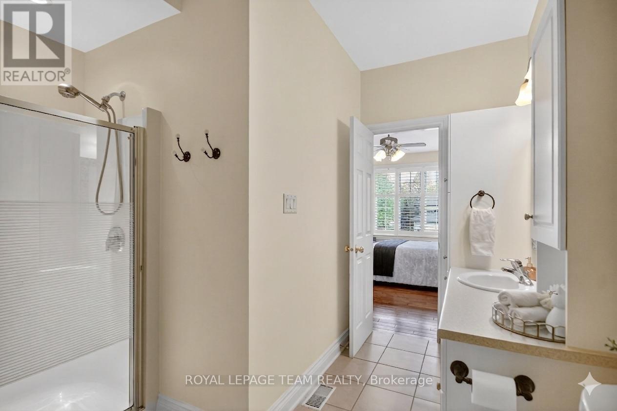 259 CAIRNSMORE CIRCLE - 32
