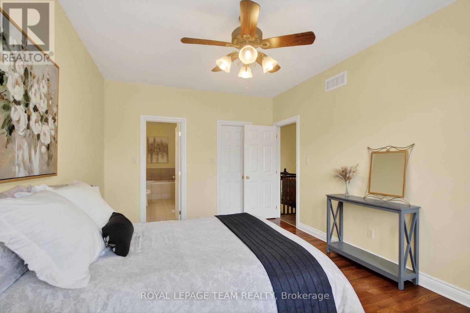 259 CAIRNSMORE CIRCLE - 34