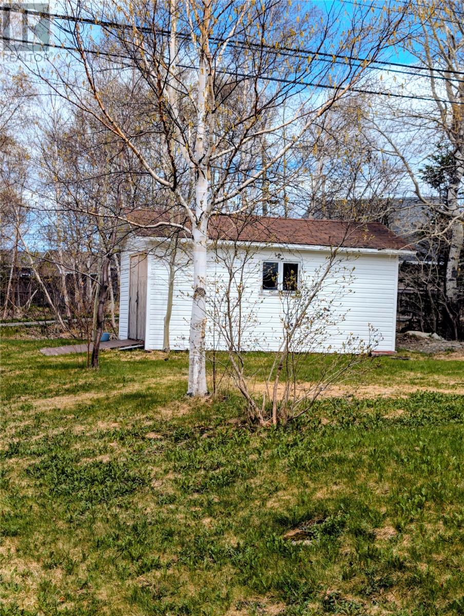 61 Byrd Avenue - 43