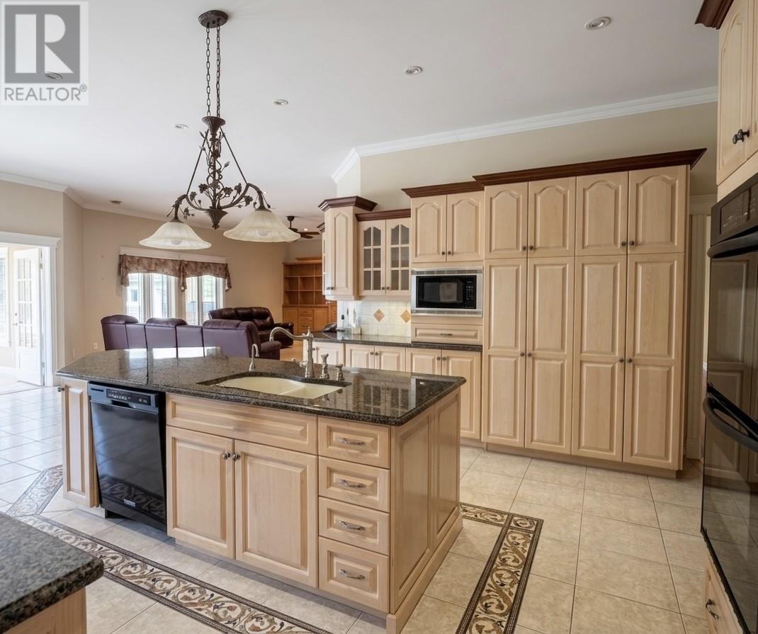 6 Tamarack Street - 16