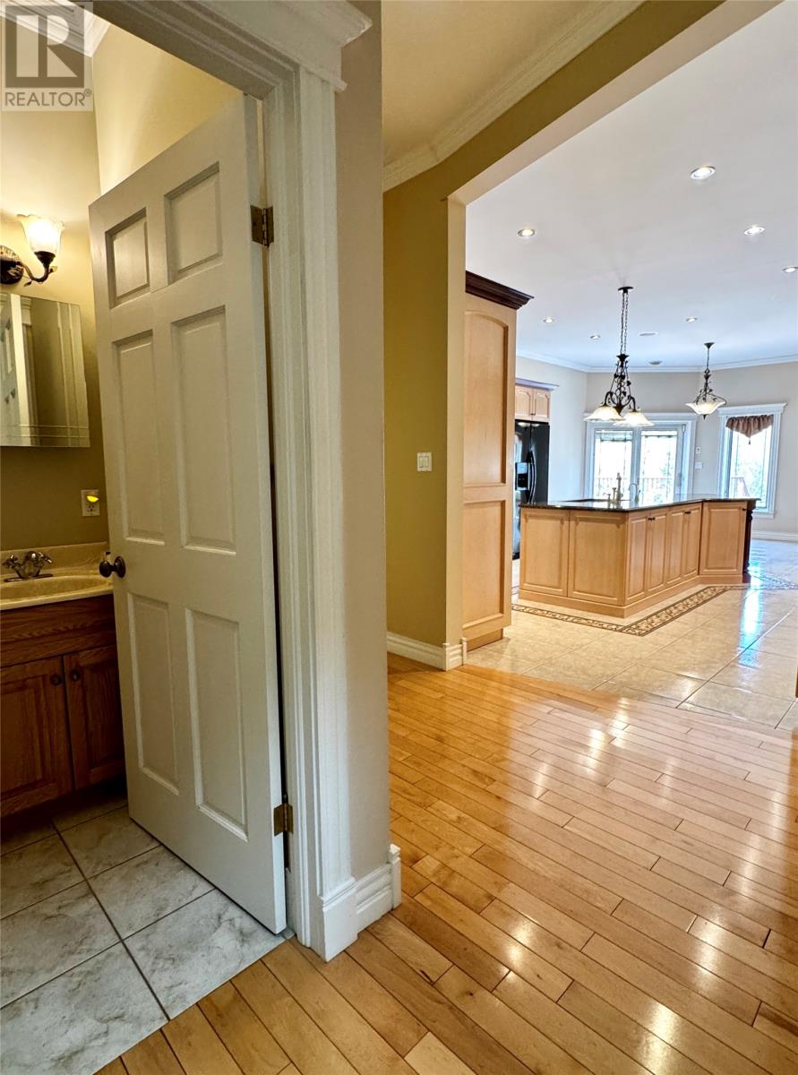 6 Tamarack Street - 24