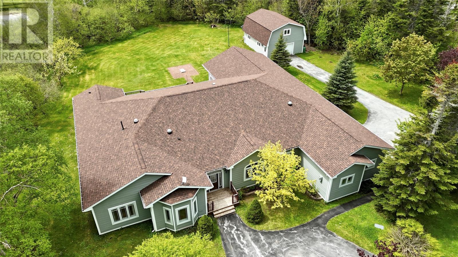 6 Tamarack Street - 3