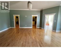 6 Tamarack Street thumbnail 40