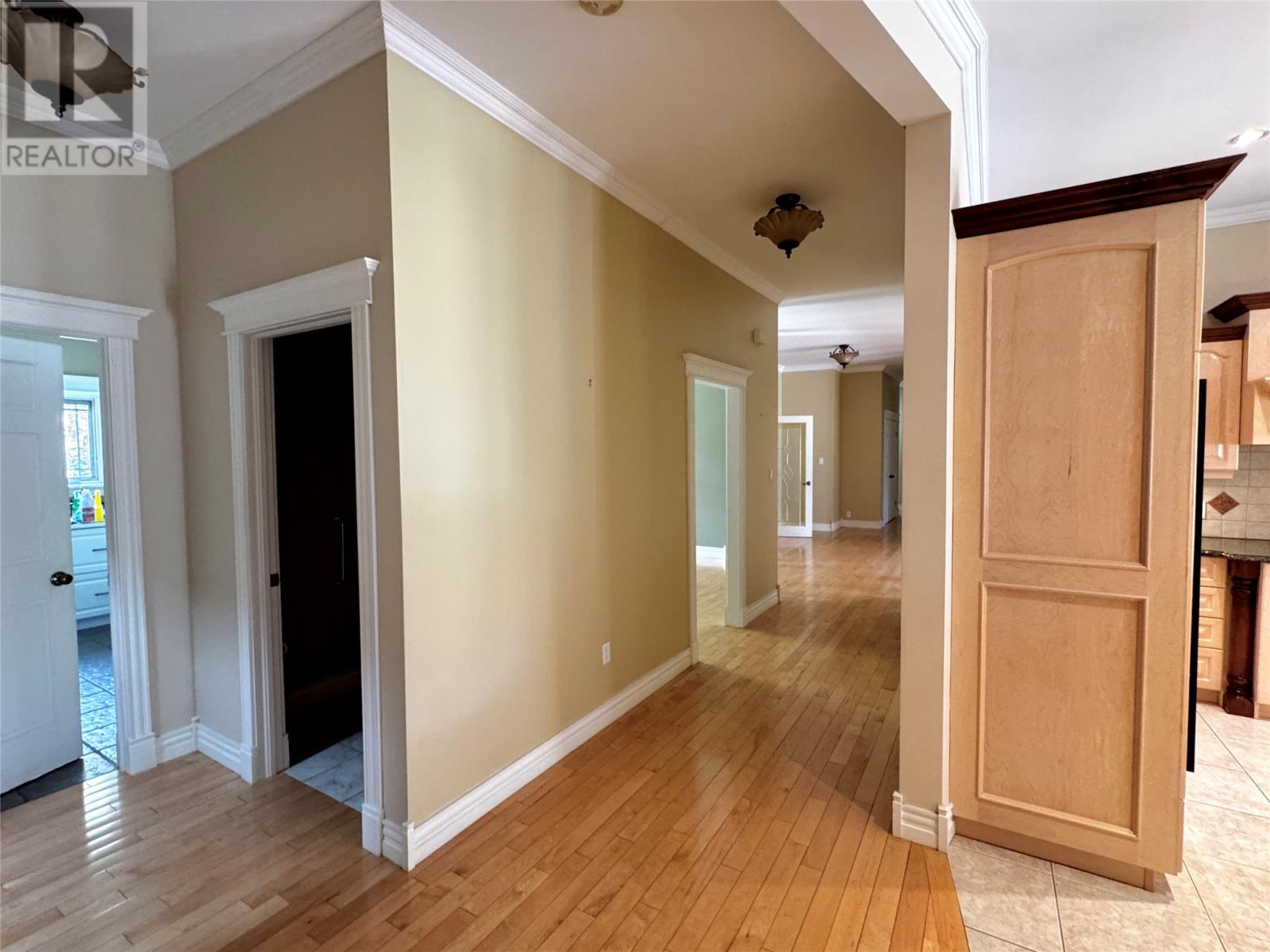 6 Tamarack Street - 23