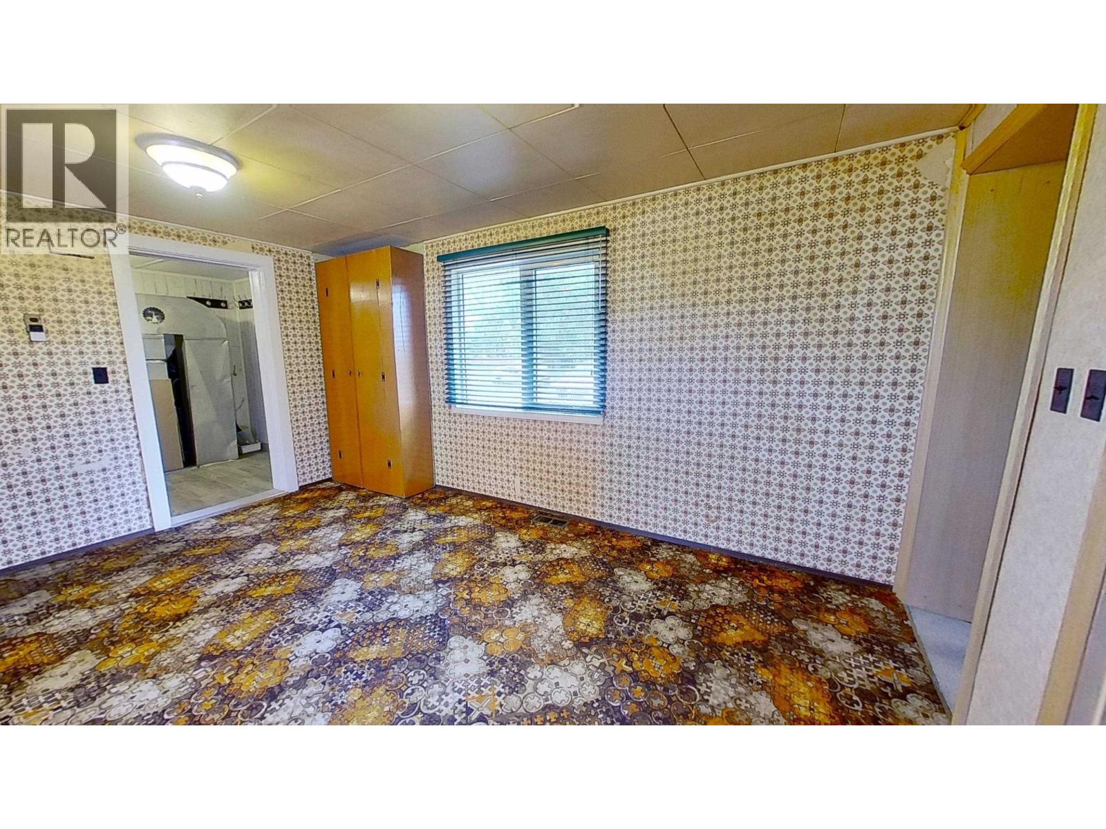 9424-9503 95 STREET - 17