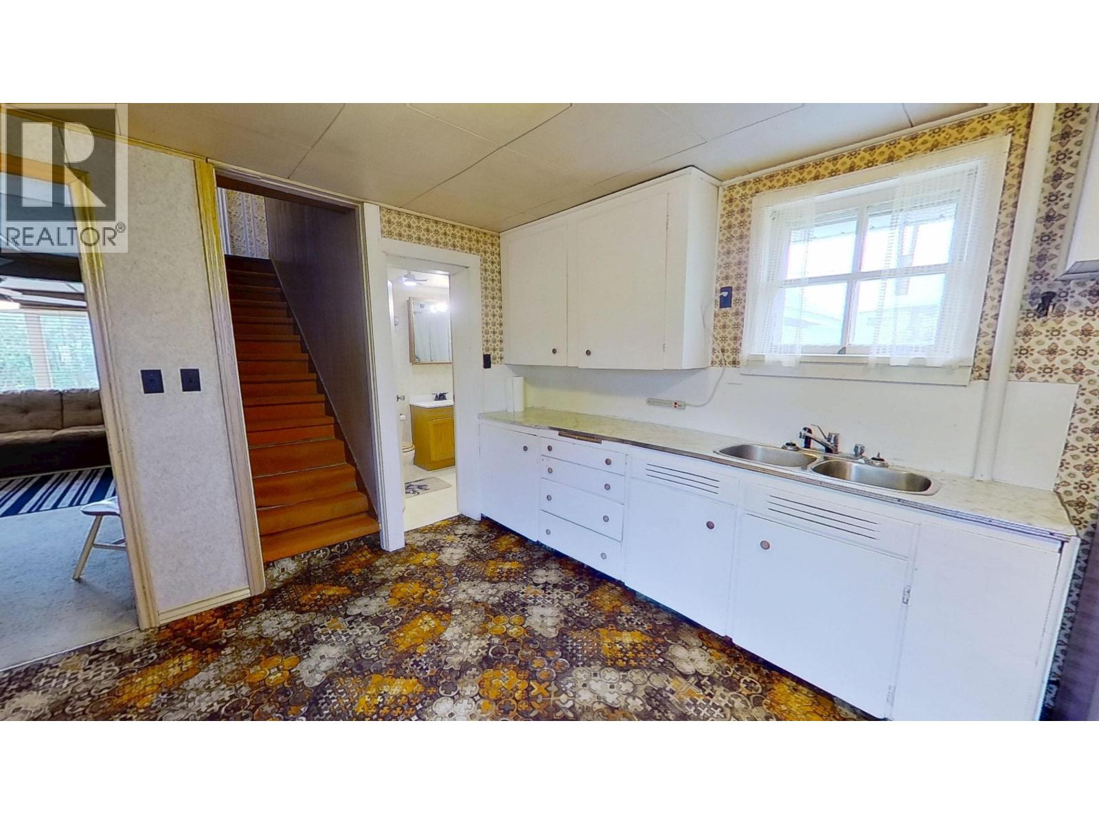 9424-9503 95 STREET - 12