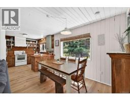 261 Mobrae Ave, Salt Spring, BC V8K1J7 Photo 17