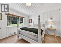 261 Mobrae Ave, Salt Spring, BC V8K1J7 Photo 21