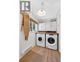 261 Mobrae Ave, Salt Spring, BC V8K1J7 Photo 24