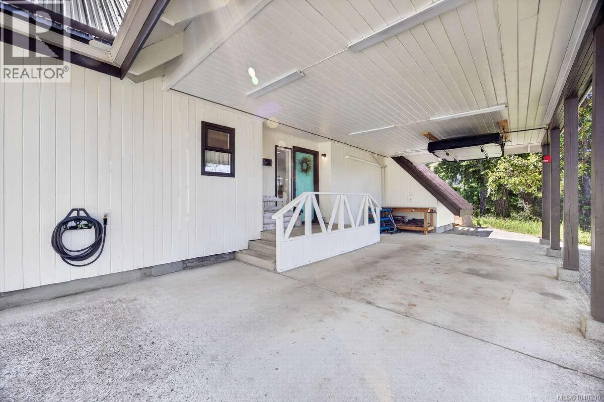 261 Mobrae Ave - 36