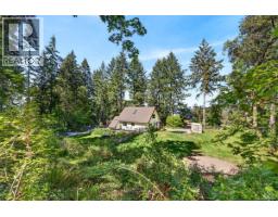 261 Mobrae Ave, Salt Spring, BC V8K1J7 Photo 39