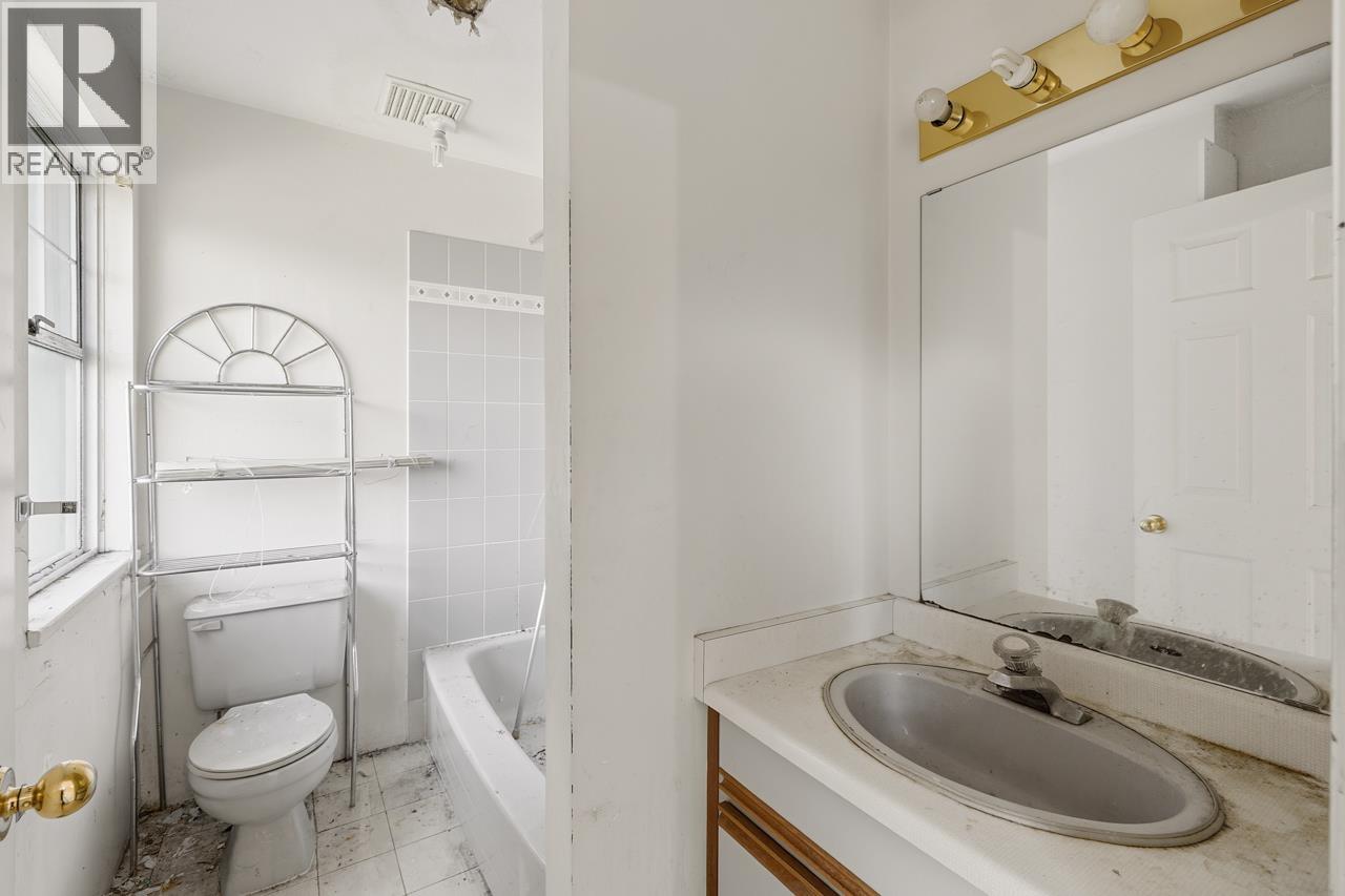 6 8291 FRENCH STREET, Vancouver