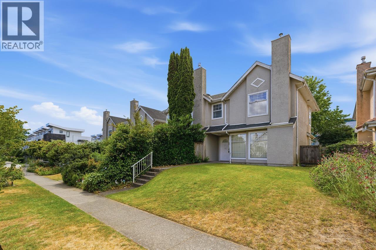 6 8291 FRENCH STREET, Vancouver