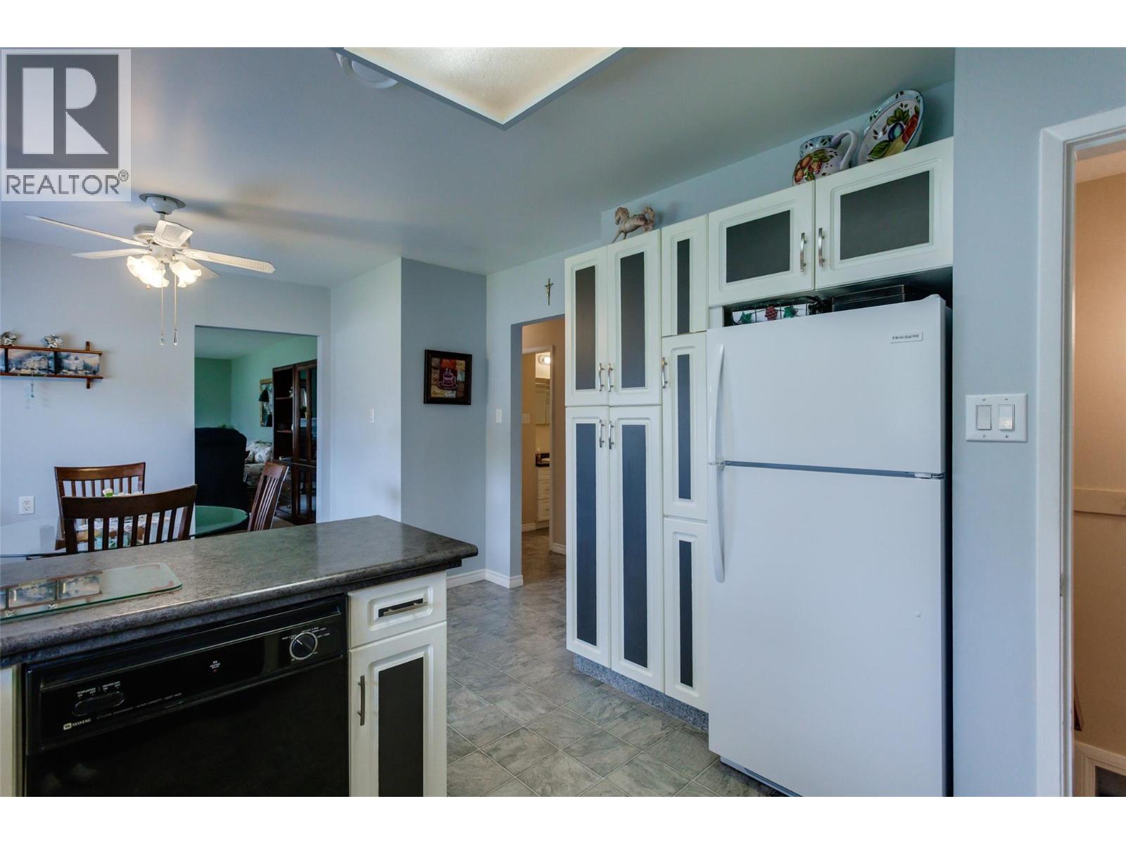 3607 39 Avenue - 10