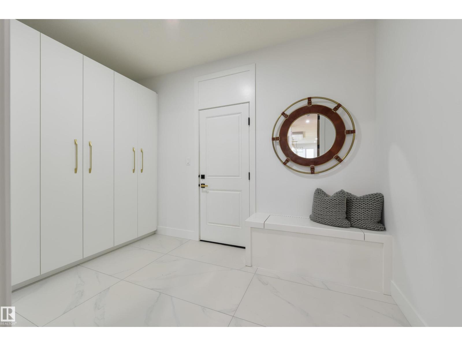 266 Falcon Crescent - 24