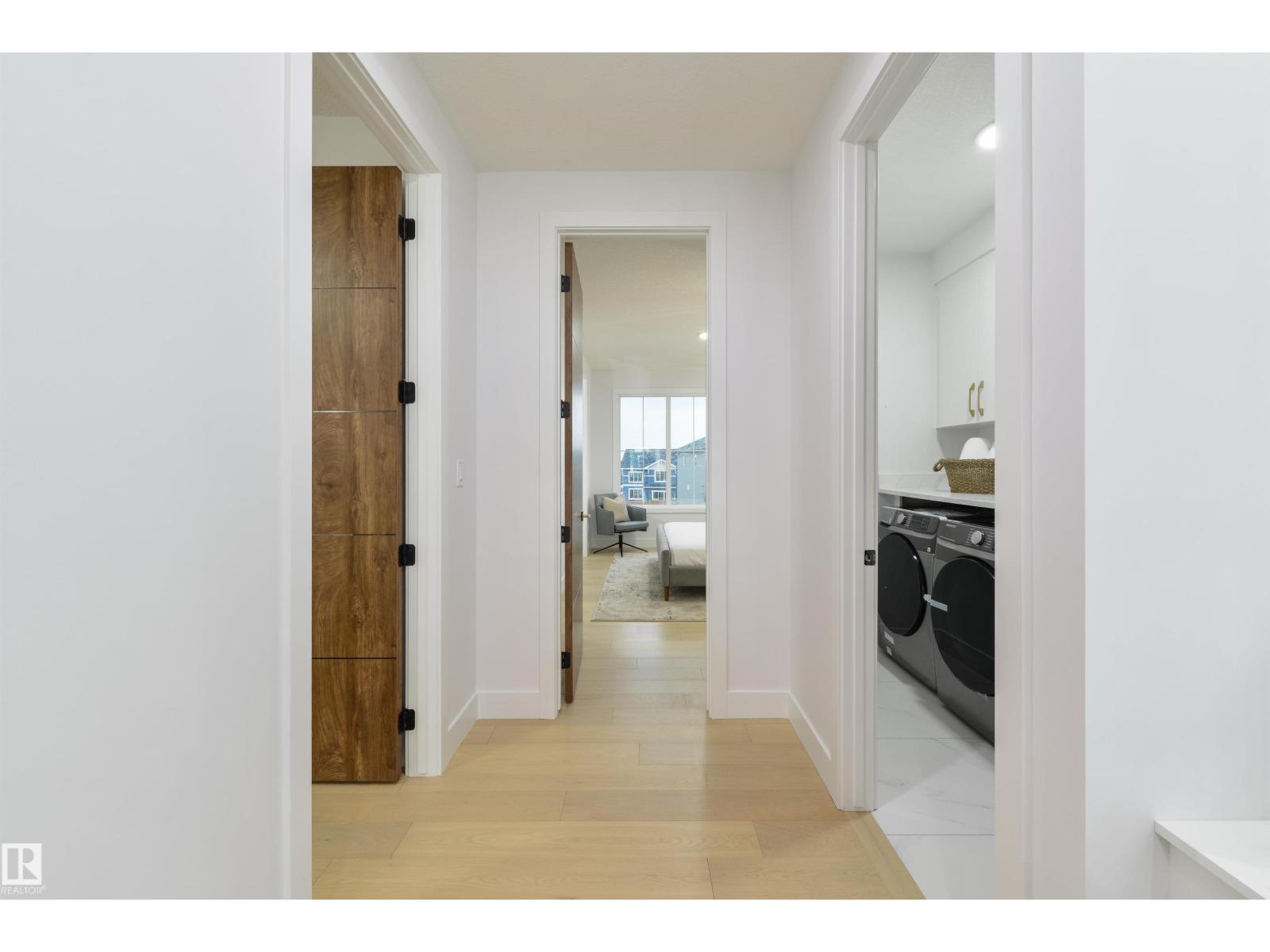 266 Falcon Crescent — photo 31