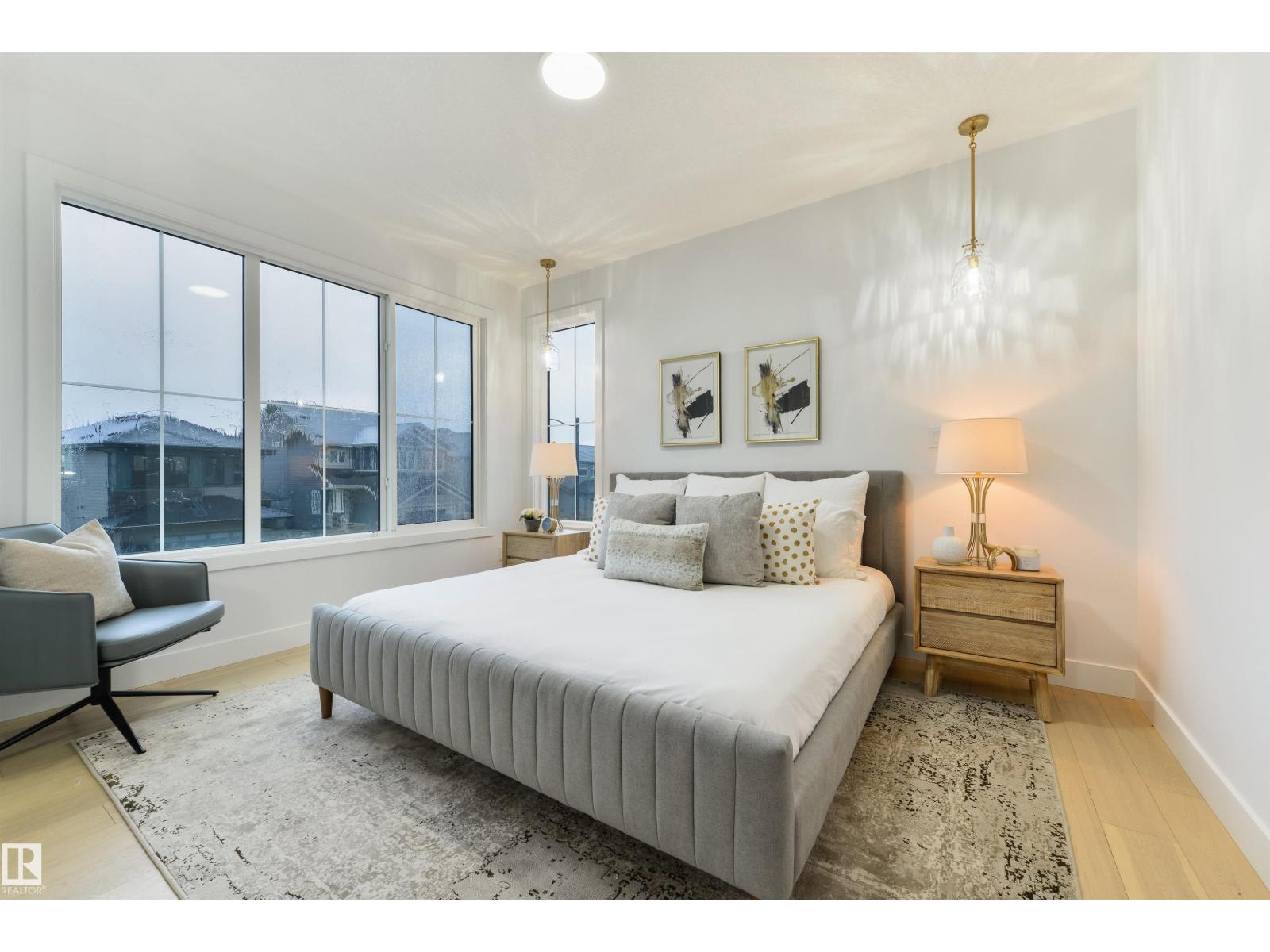 266 Falcon Crescent - 37