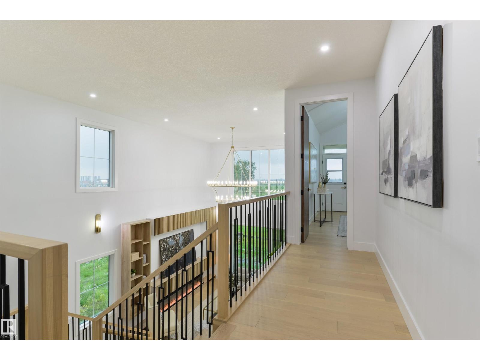 266 Falcon Crescent — photo 41