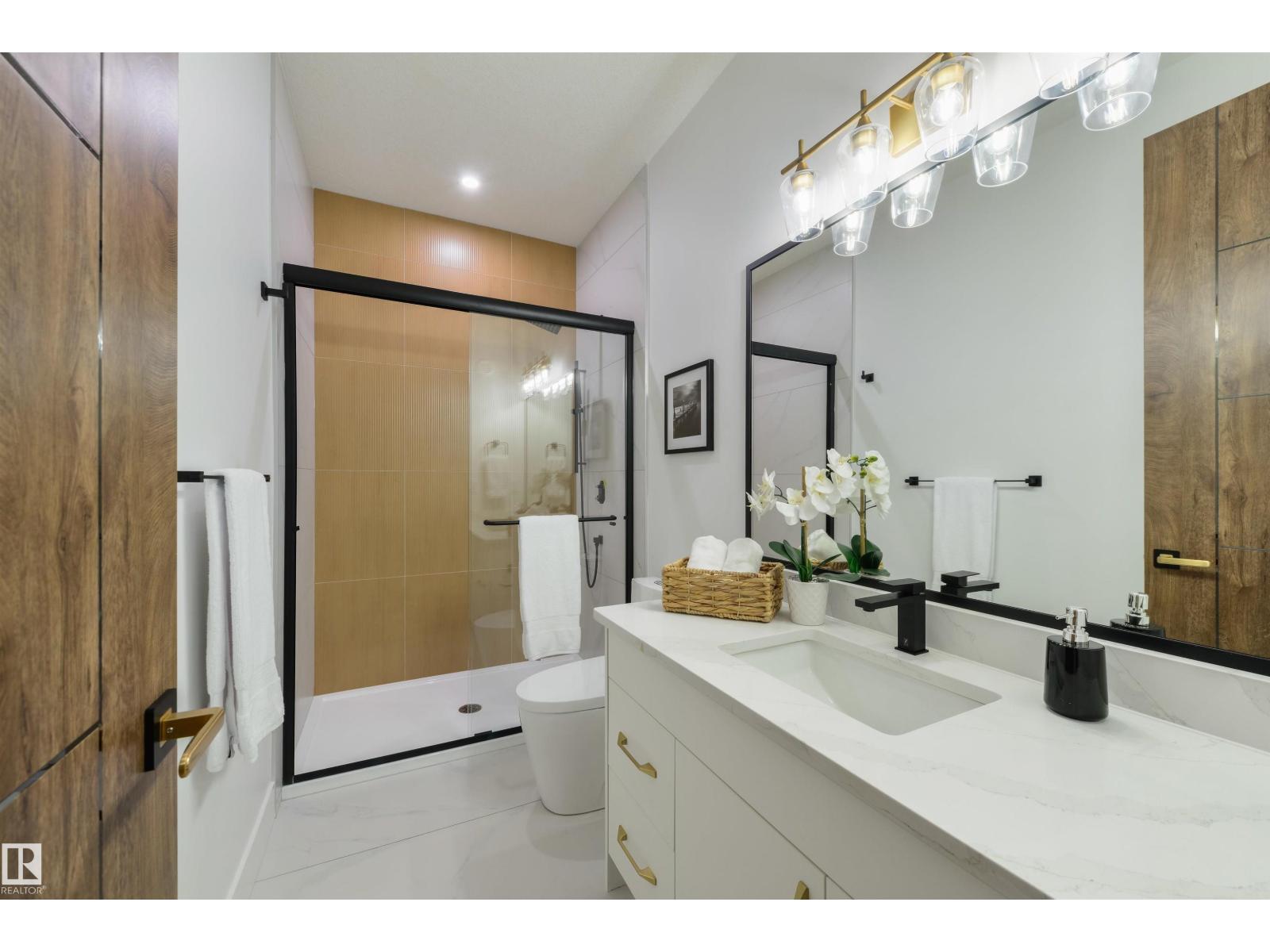 266 Falcon Crescent - 36