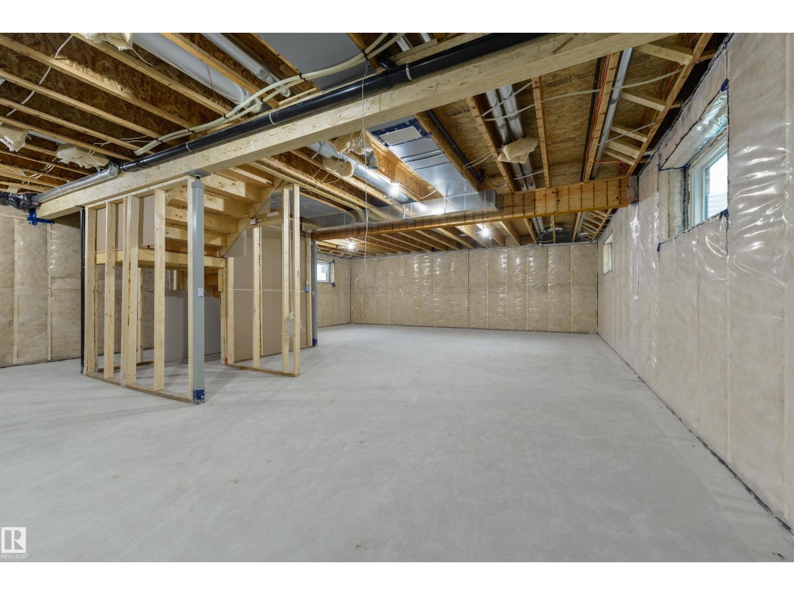 266 Falcon Crescent - 51
