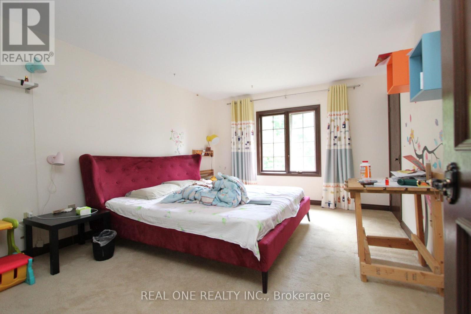 53 HILLVIEW BOULEVARD - 17