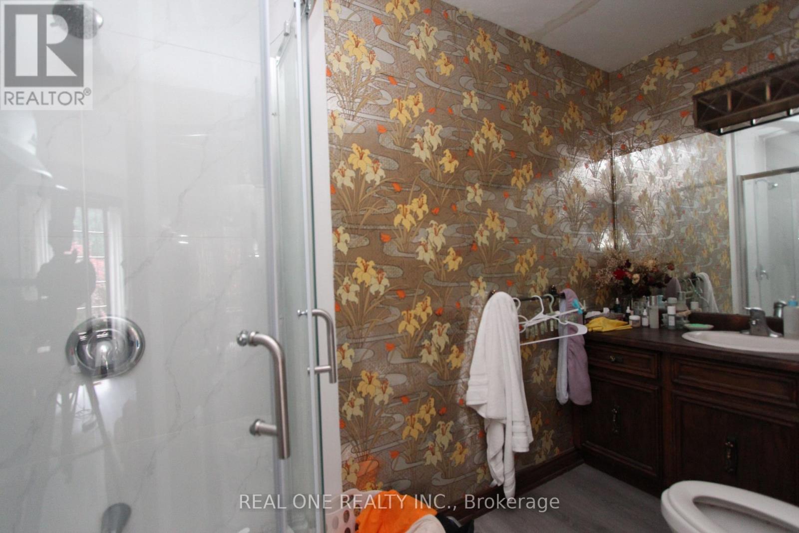 53 HILLVIEW BOULEVARD - 9