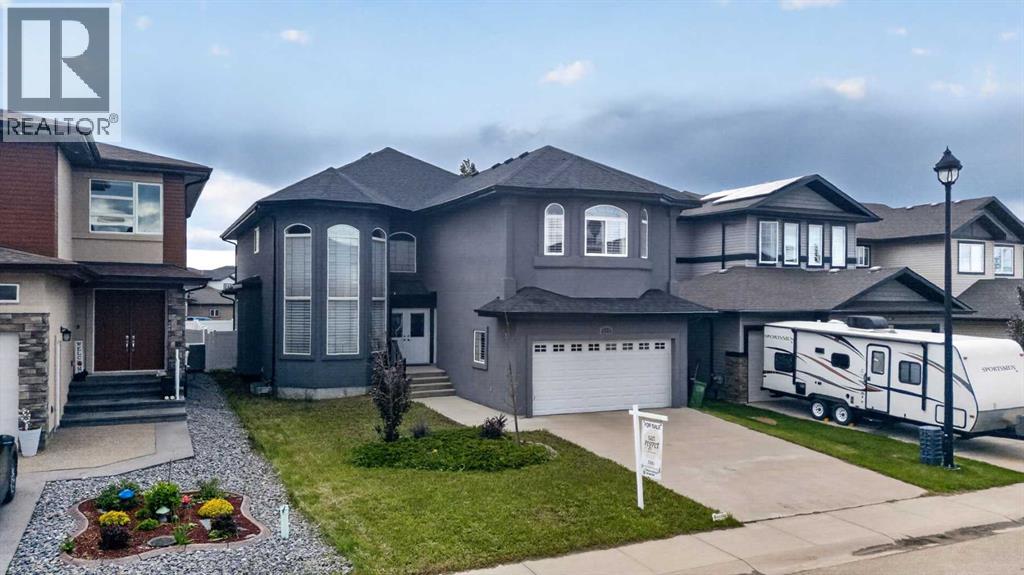 647 Fraser Vista NW - photo 2