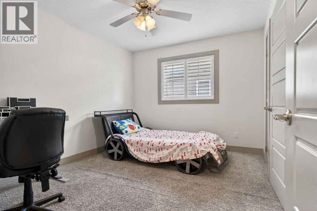 647 Fraser Vista NW — photo 37