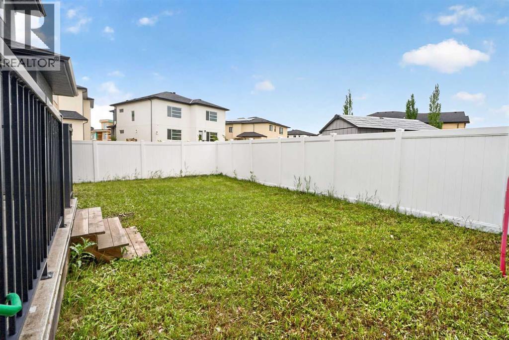 647 Fraser Vista NW — photo 47
