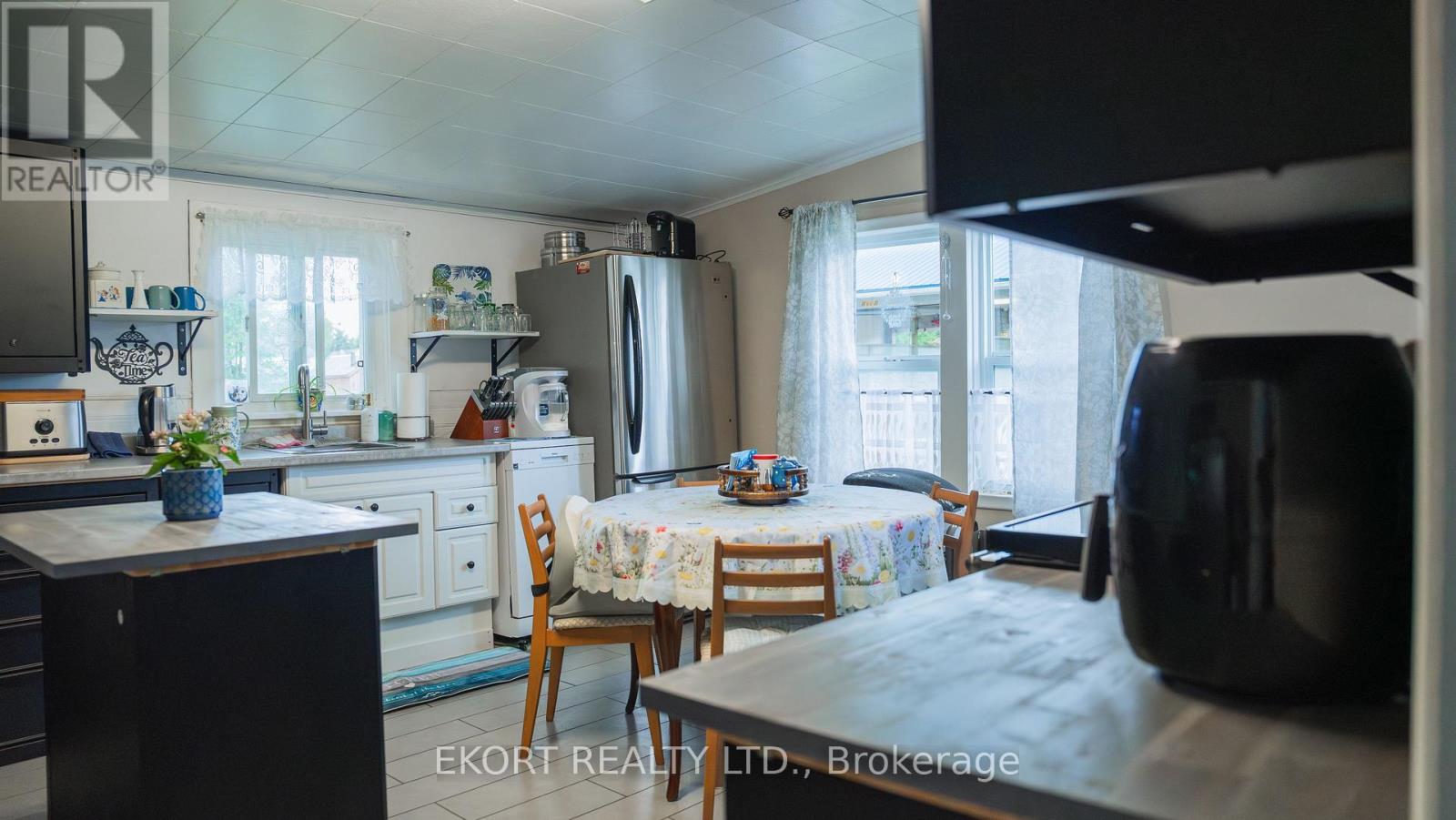 10 GLASTONBURY ROAD - 11