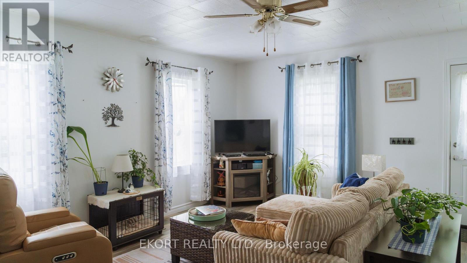 10 GLASTONBURY ROAD - 15