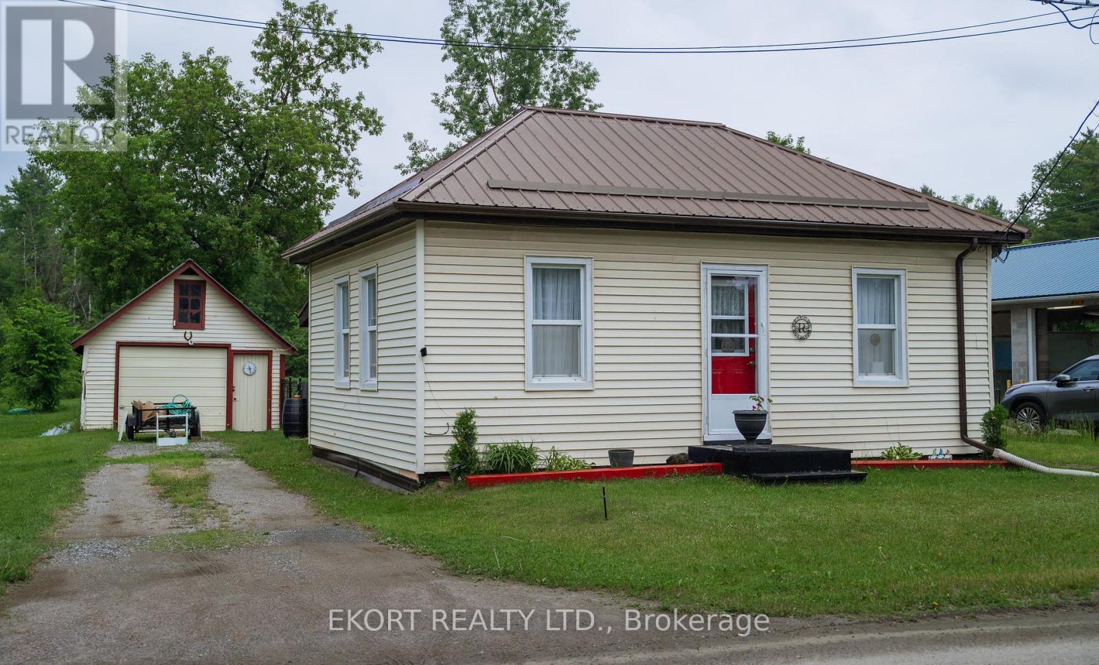 10 GLASTONBURY ROAD - 4