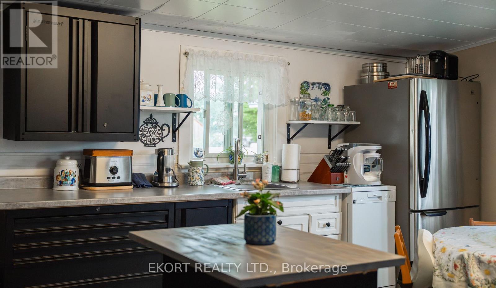 10 GLASTONBURY ROAD - 7