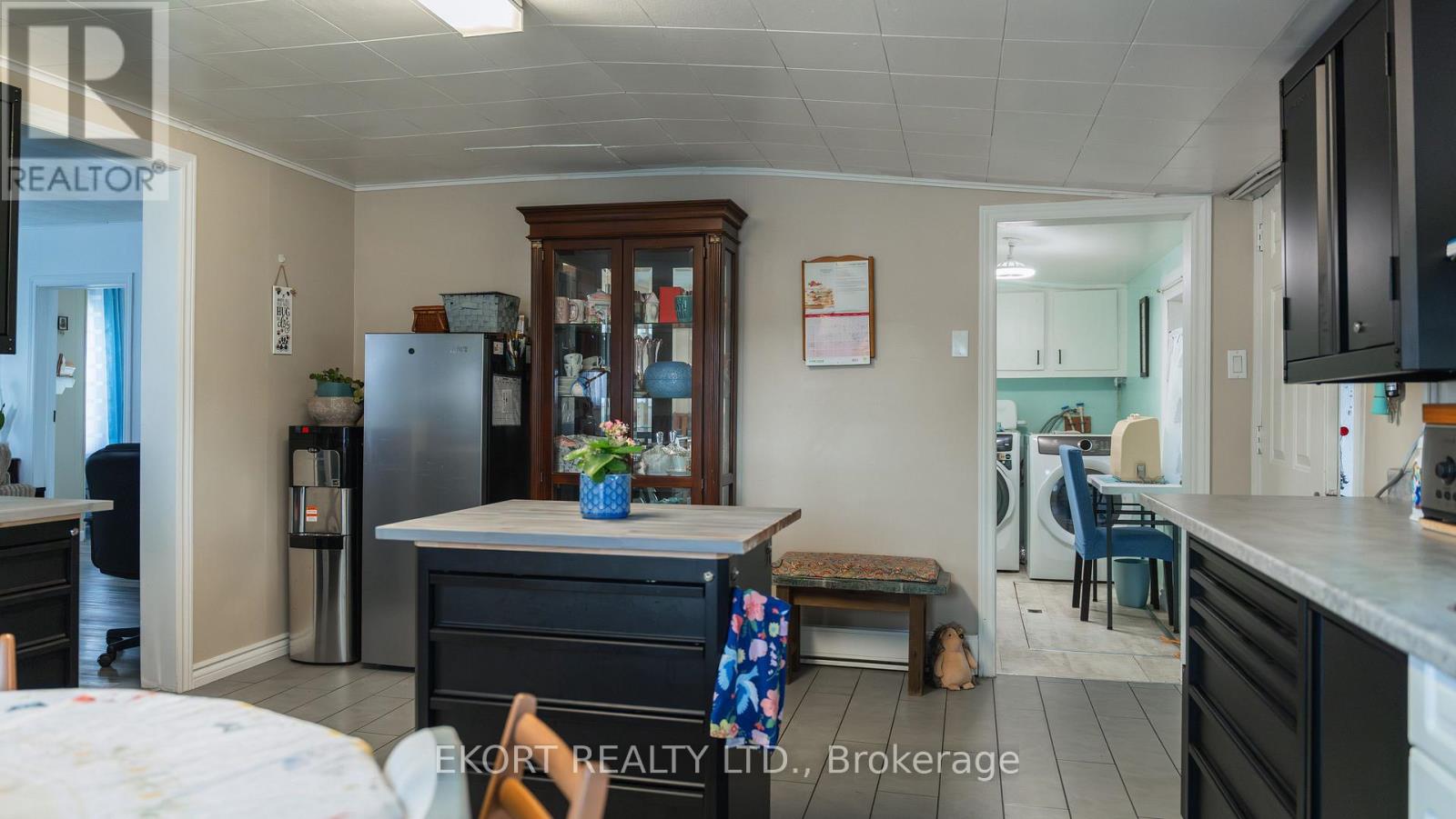 10 GLASTONBURY ROAD - 8