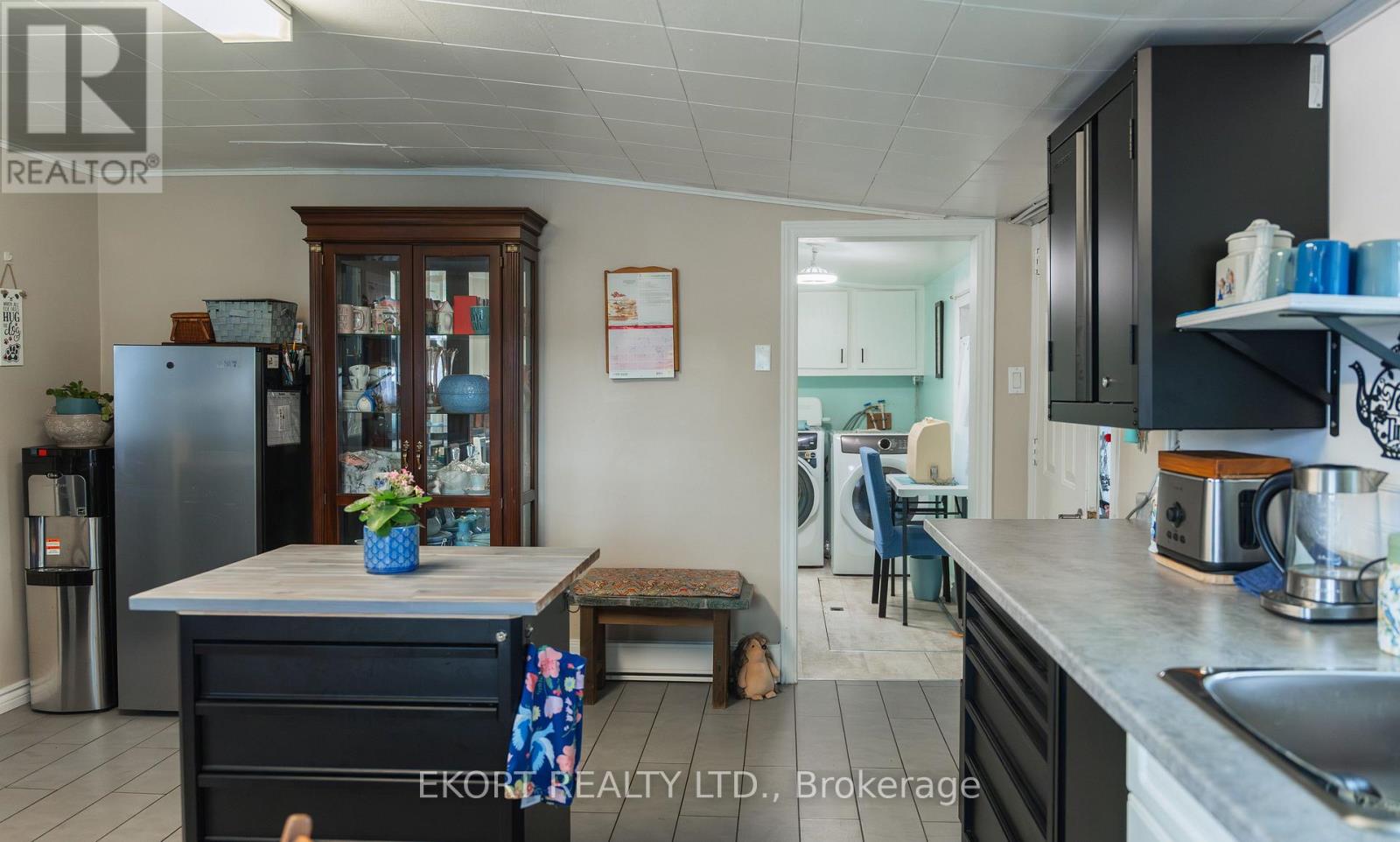 10 GLASTONBURY ROAD - 9