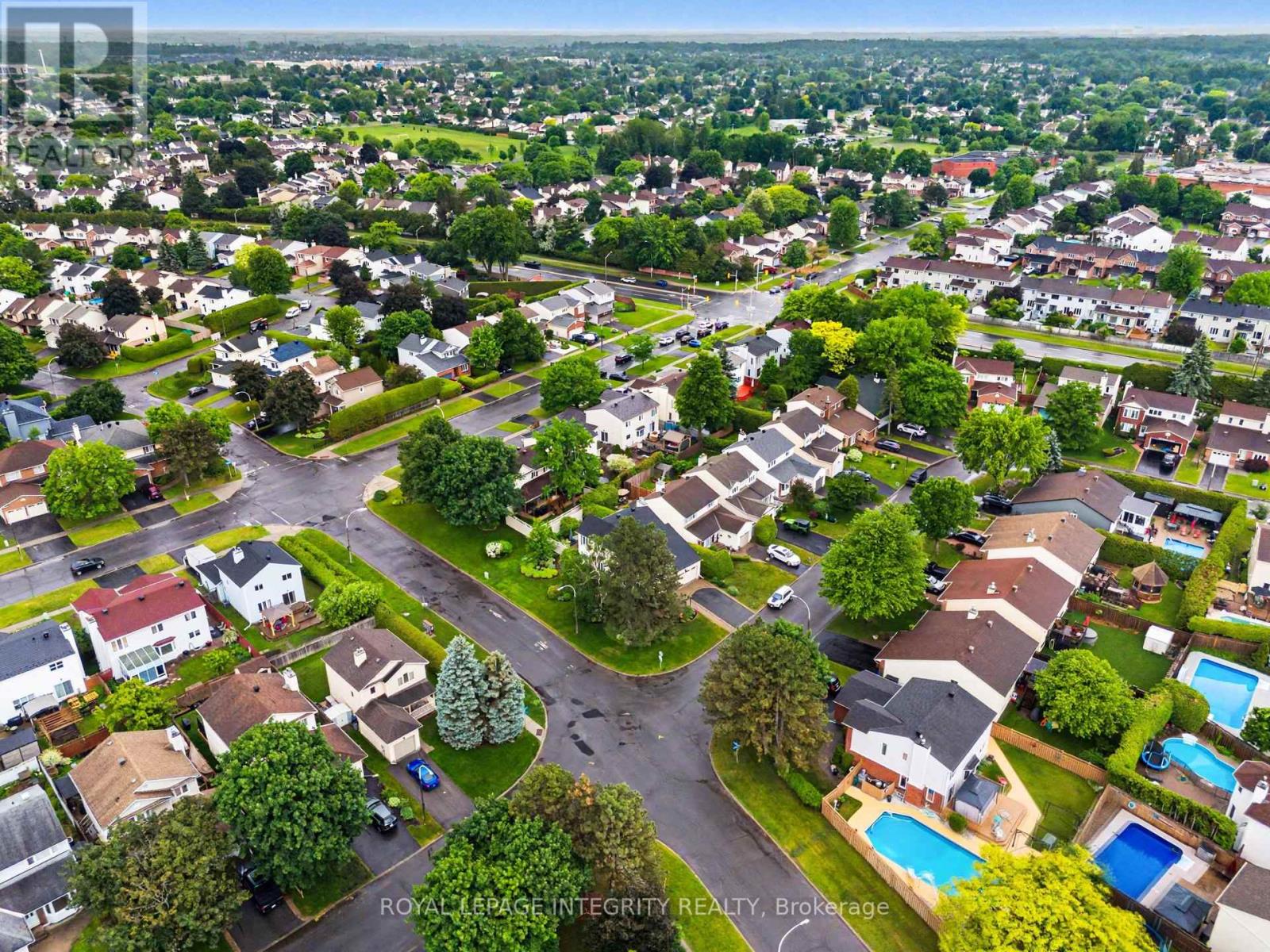 Ideally located near schools, parks & shopping