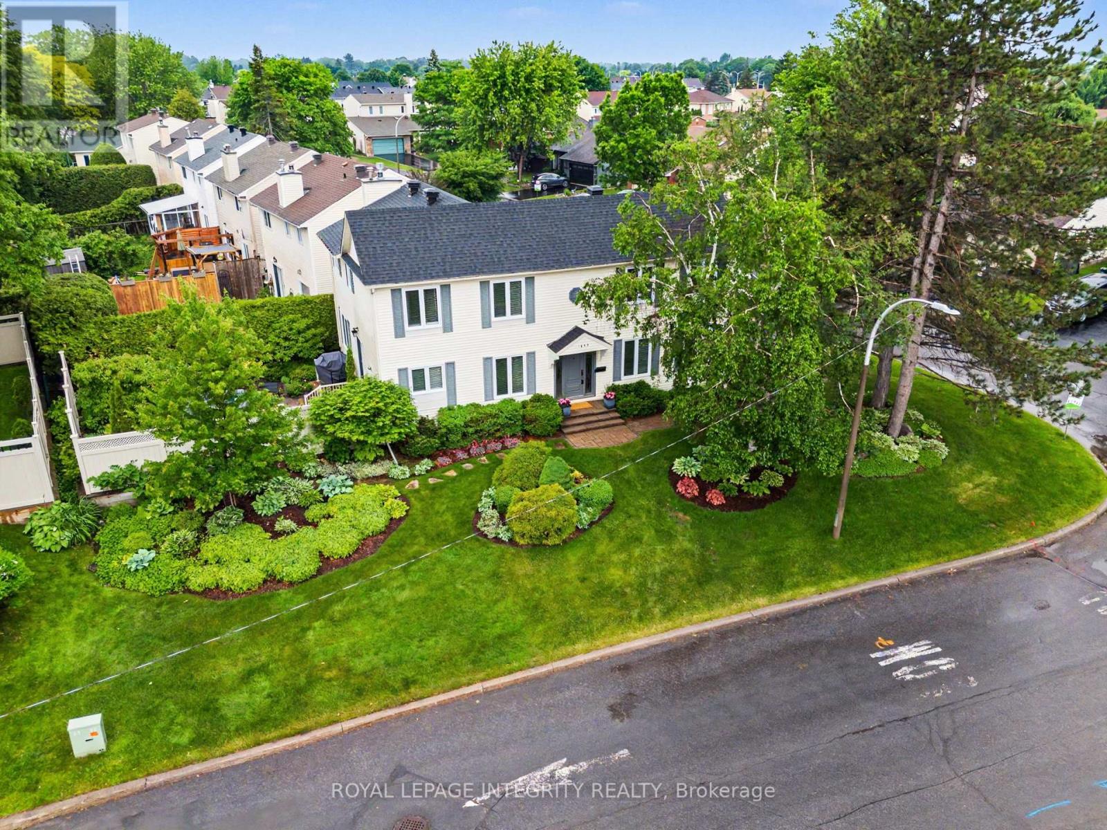 4 Bed, 3 Bath House for Sale in Ottawa – 1642 CHAMPNEUF DRIVE, Ottawa – MLS# X13435200 - Image 42