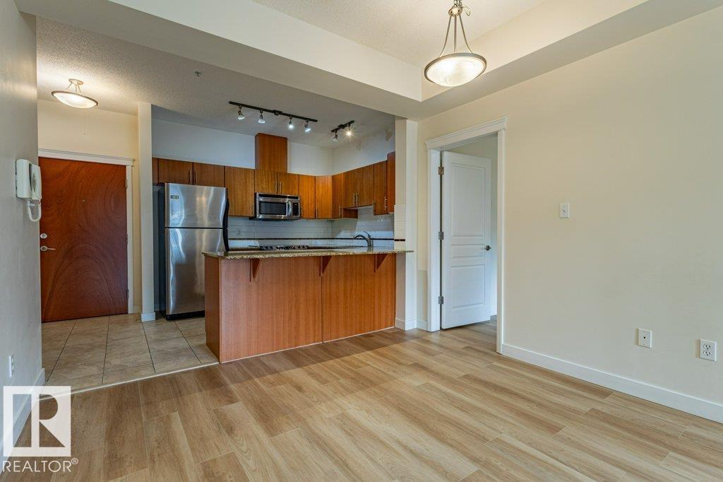 #409 10333 112 ST NW — photo 10