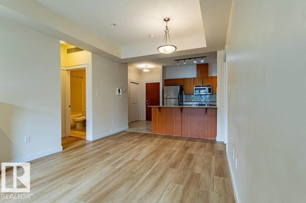 #409 10333 112 ST NW — photo 13