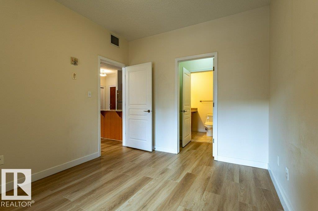 #409 10333 112 ST NW — photo 17
