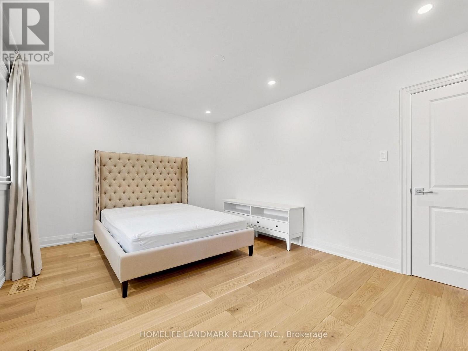 3275 CREDIT HEIGHTS DRIVE - 29