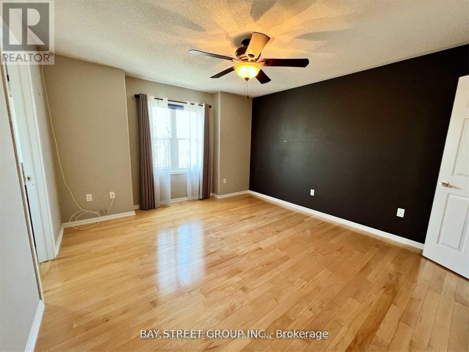 656 HOLLY AVENUE - 8