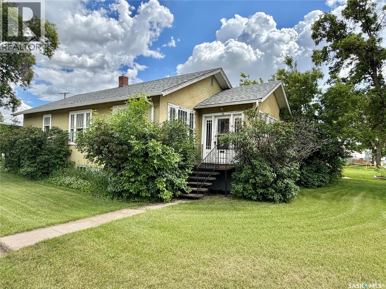 175 5th AVENUE NW - 1