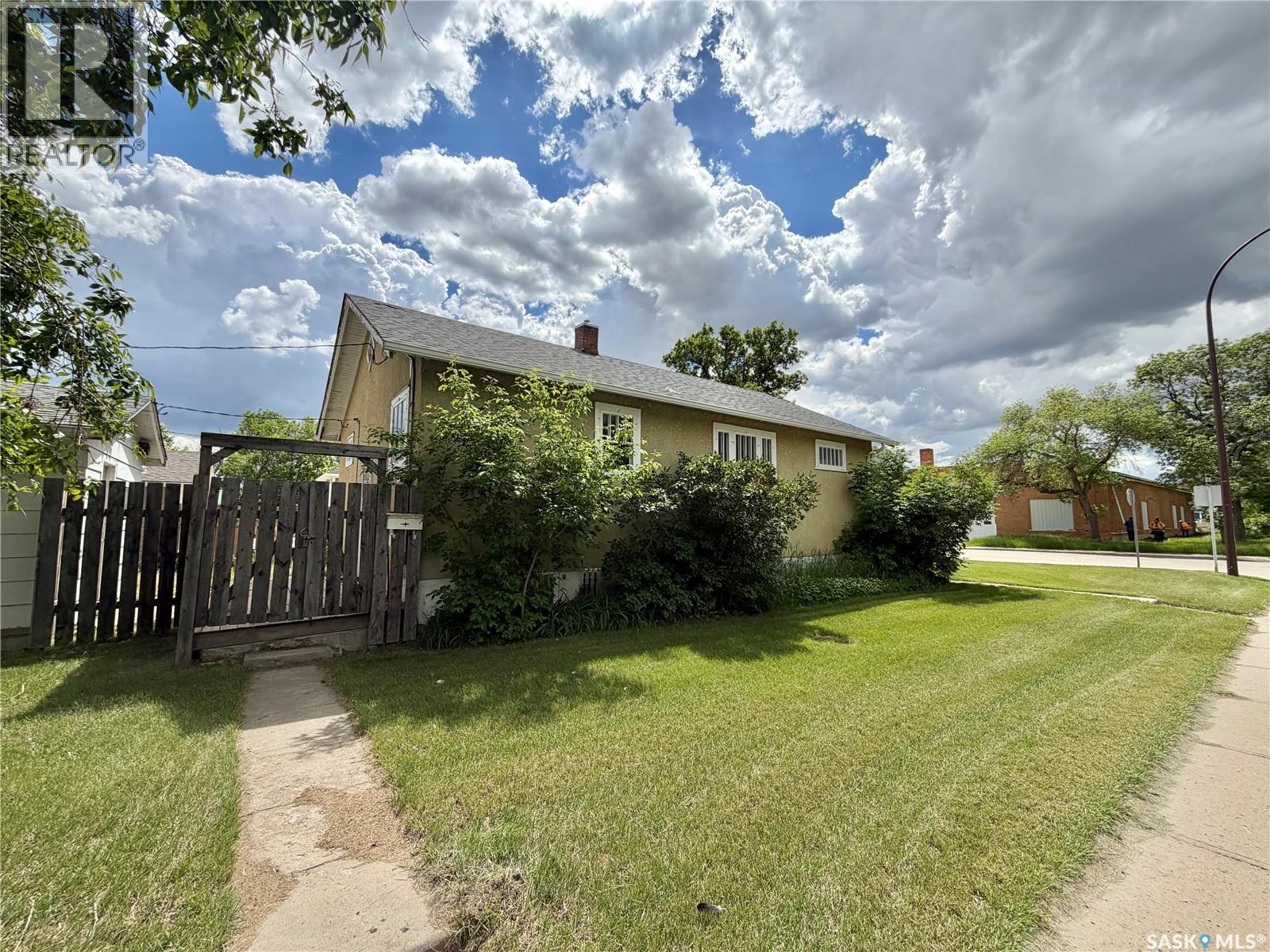 175 5th AVENUE NW - 19