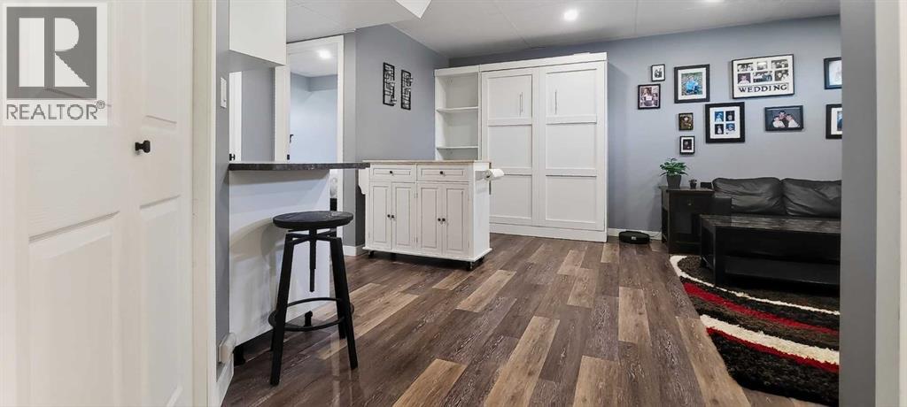 7018 115 Street - 36