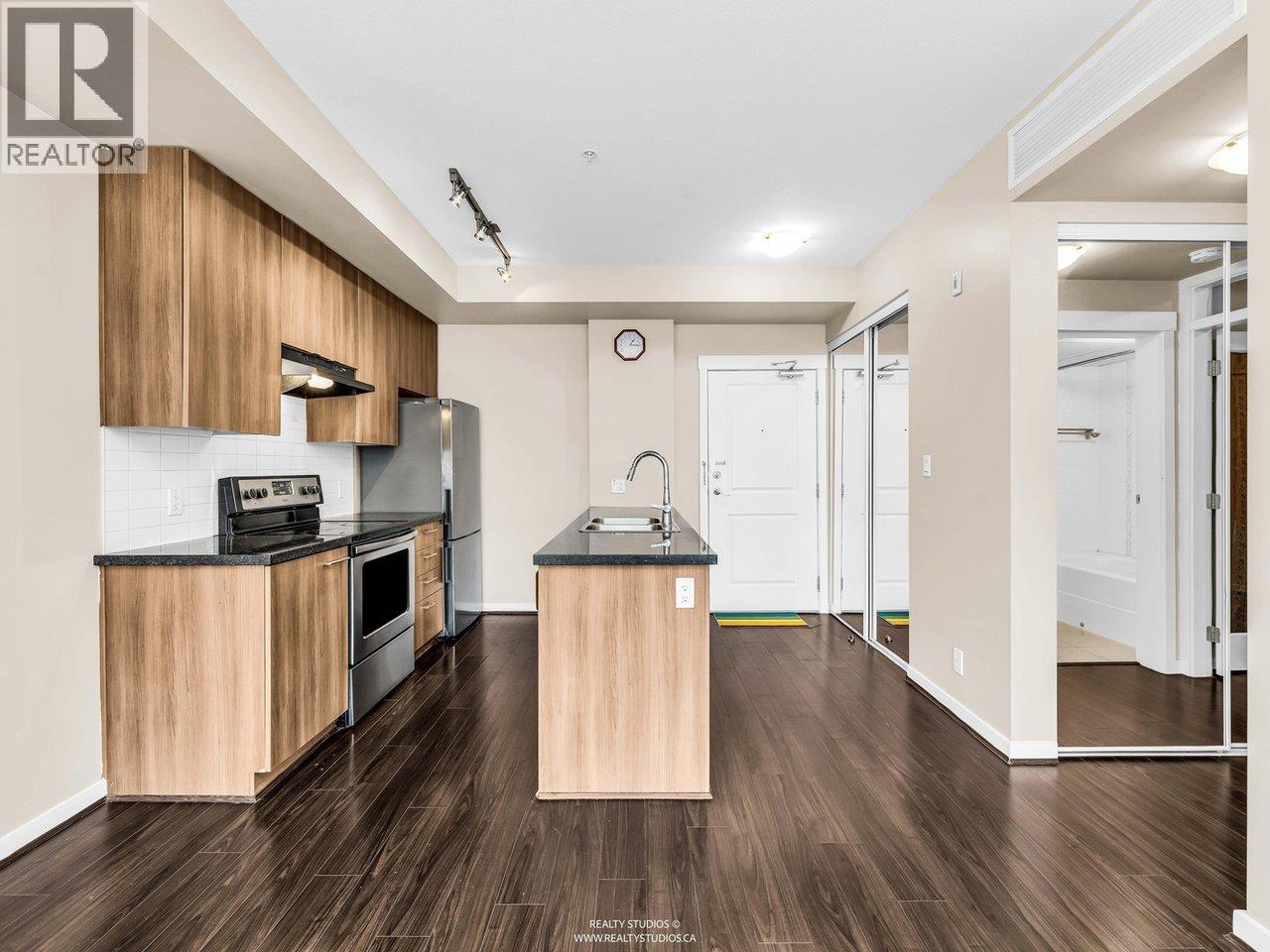 2 Bed, 1 Bath Apartment for Sale in Richmond – 392 4133 STOLBERG STREET, Richmond – MLS# R3133737 - Image 32