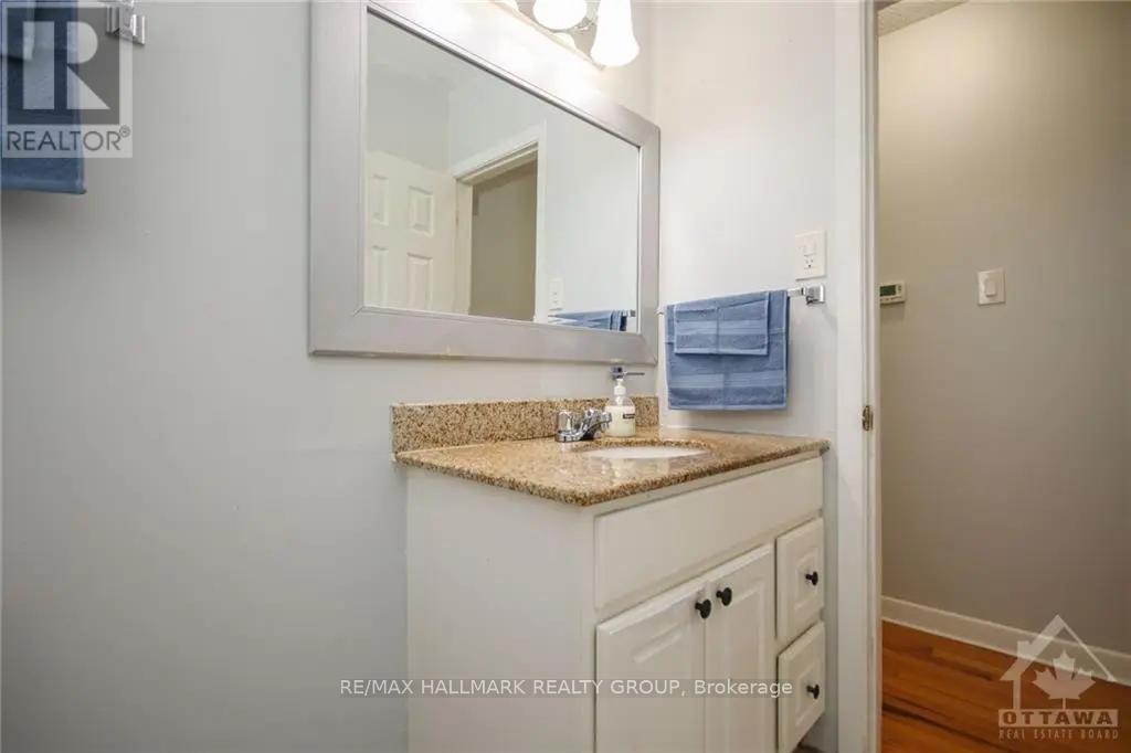 3 Bed, 2 Bath House for Rent in Ottawa – 45 HILLIARD AVENUE, Ottawa – MLS# X13435214 - Image 11