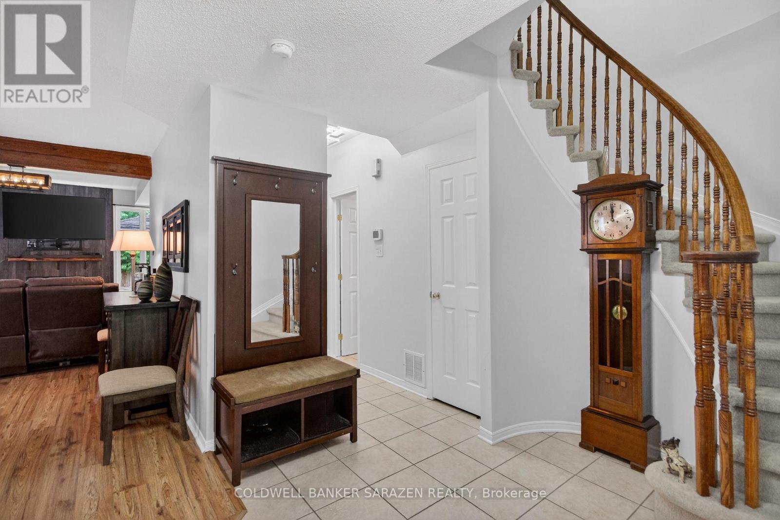 3 CASTLE GLEN CRESCENT - 25