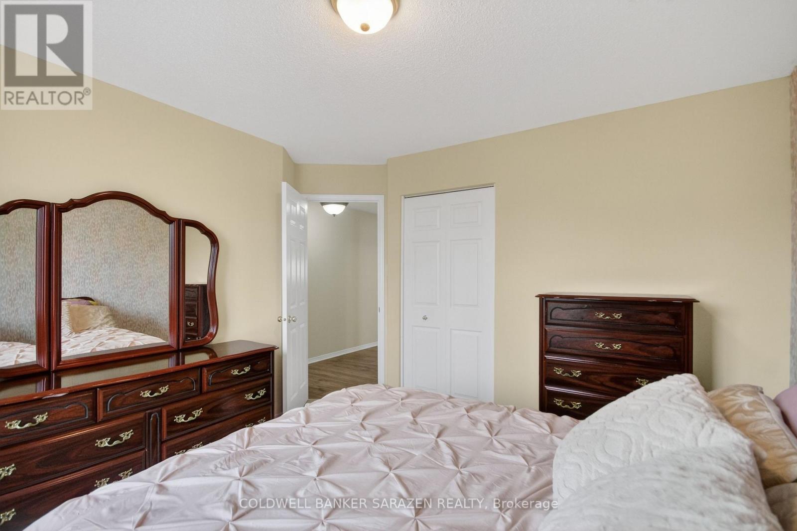 3 CASTLE GLEN CRESCENT - 37