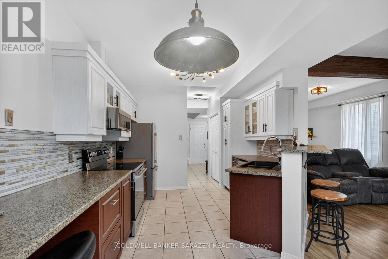 3 CASTLE GLEN CRESCENT - 7